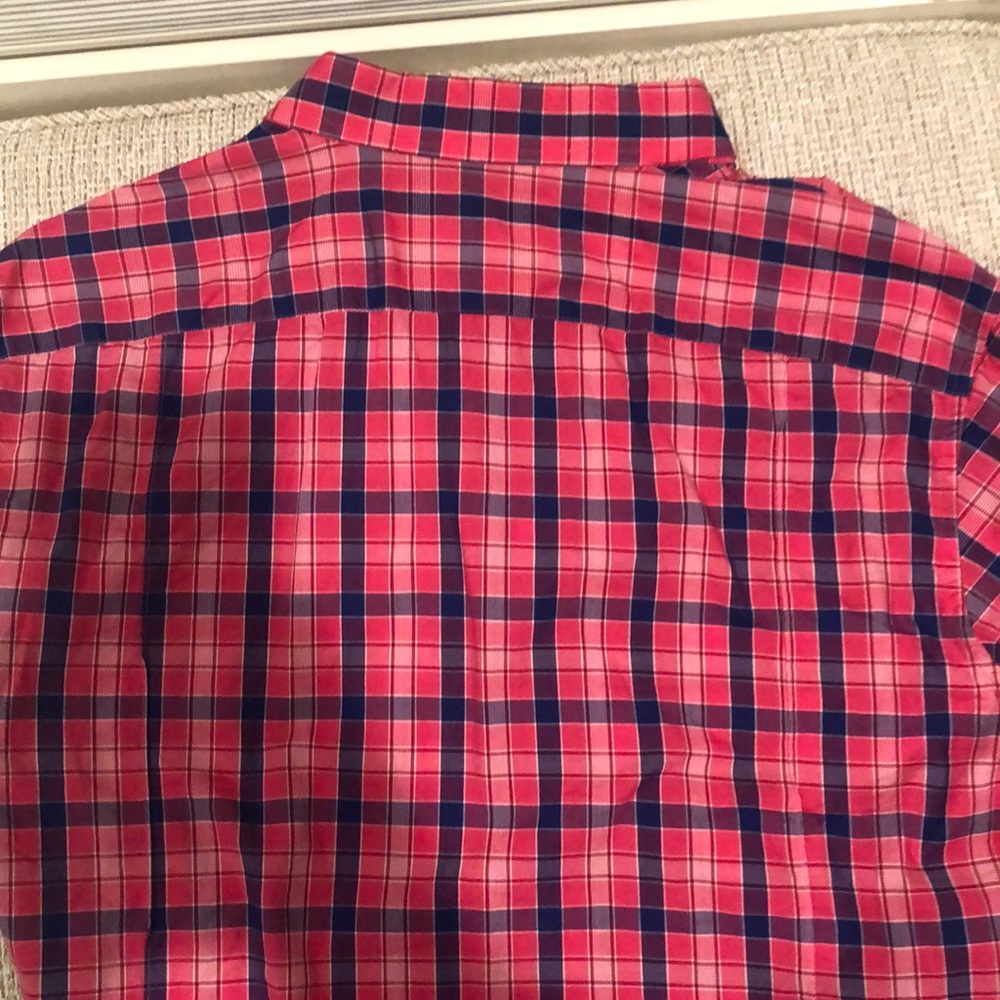 Button down - Picture 3 of 3